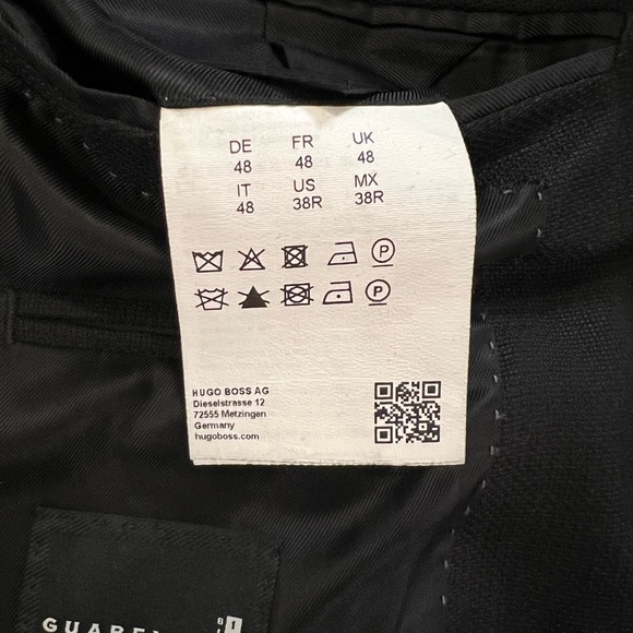 Hugo Boss suit jacket - Picture 5 of 5